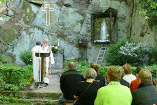 Maiandacht mit Krönung der Fatima-Madonna in Naumburg (Foto: Karl-Franz Thiede)